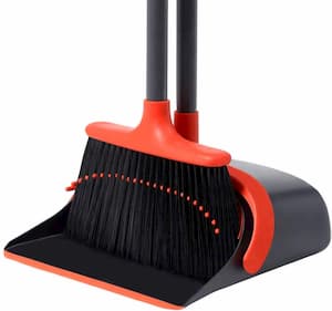Broom and Dustpan (resized)
